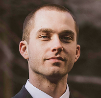 Spécialiste du marché des cryptomonnaies Thomas Whitfield, analyste trading expert
